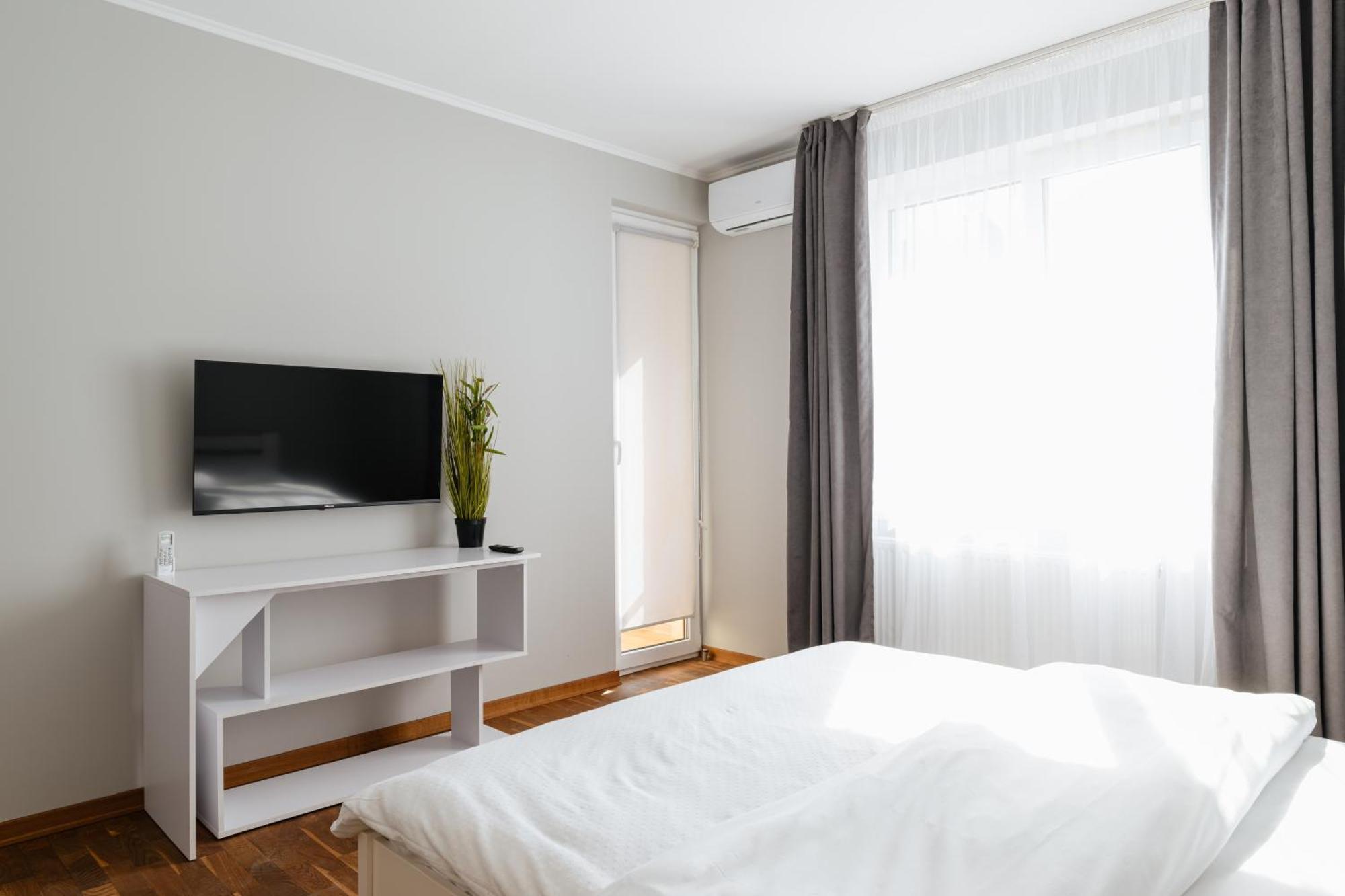 Luxury Apartments “Bozdosh” Uzhhorod Exterior photo